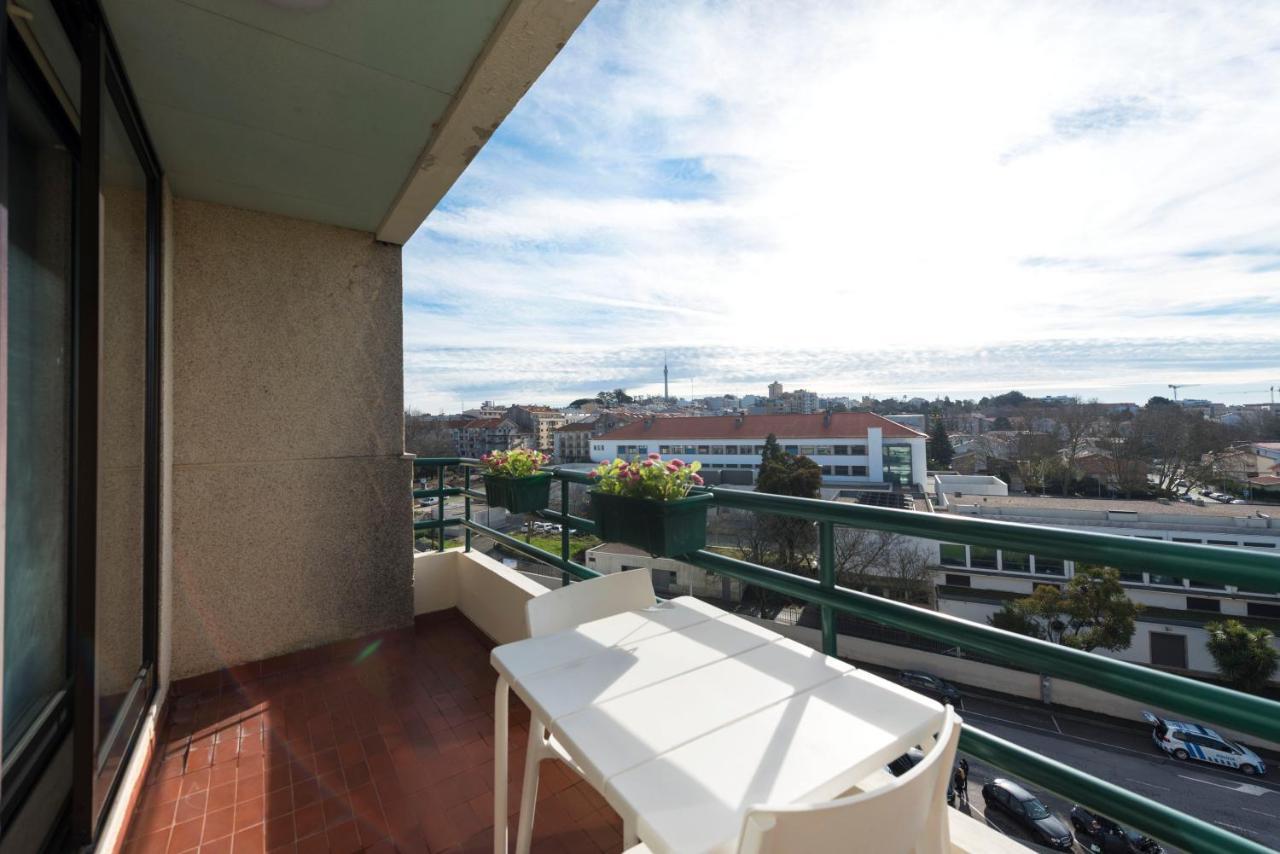 Lovelystay - Charming 3Br Flat W/ Free Parking In Devesas Vila Nova de Gaia Exterior foto